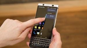 blackberry key one mercury mwc 17