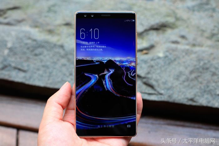 nubia z17s 2